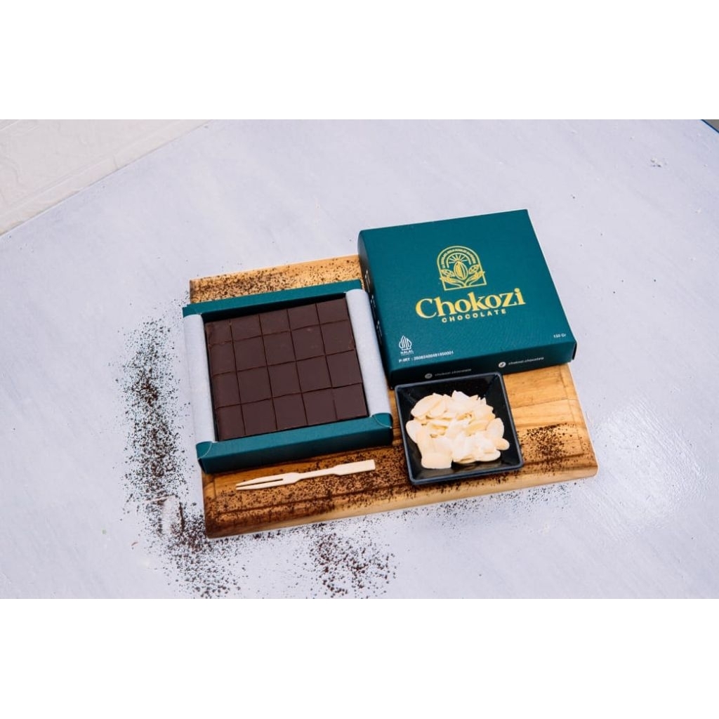 

coklat chokozi nama dark almond 150gr