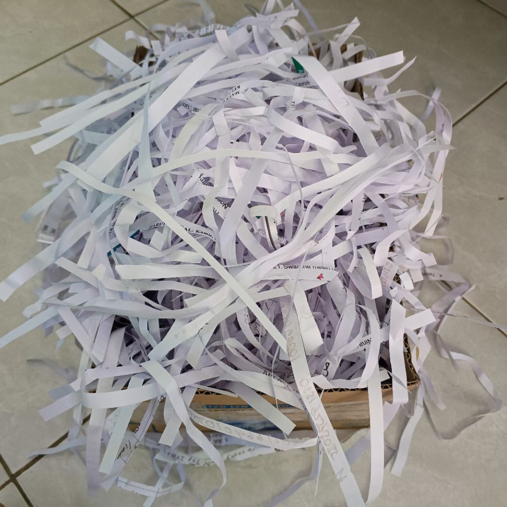 

KERTAS BEKAS POTONGAN/KERTAS CACAH