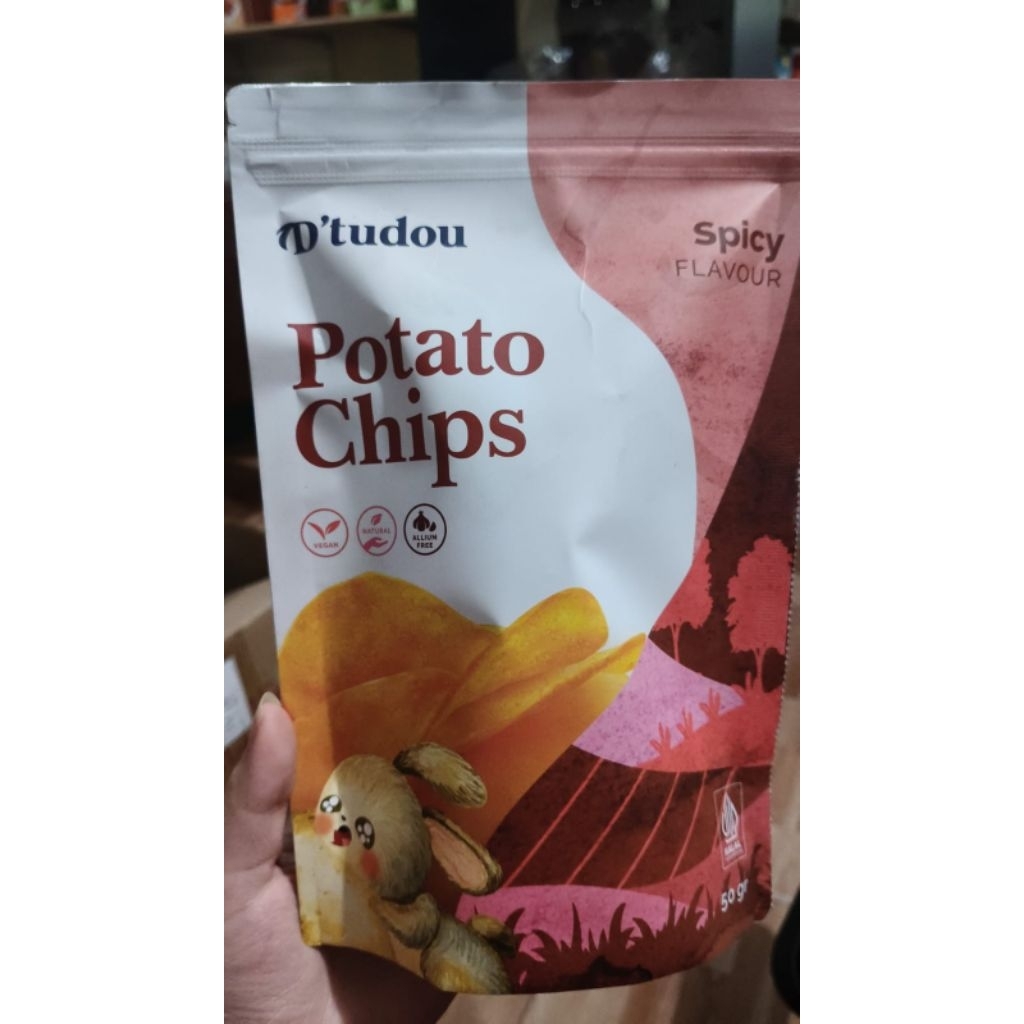 

kripik kentang dtudou/ potato chips spicy flavour vegan