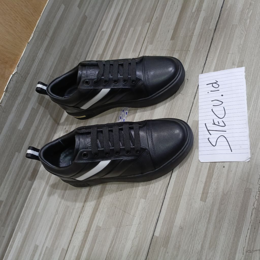sepatu pria bally sneaker cowok hitam
