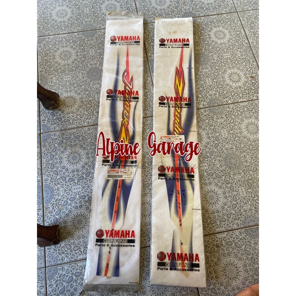Striping Sticker Jupiter Z CW Cast Wheel 2004-2005 Biru Putih Original Body Kiri Kanan