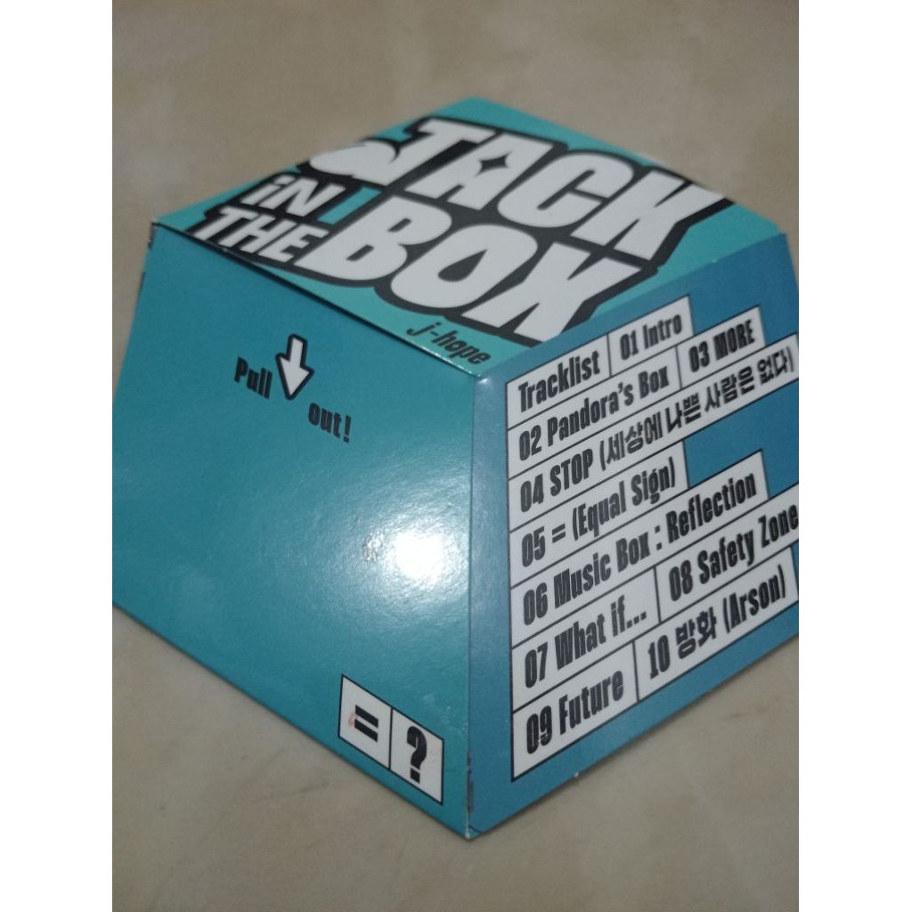 Album versi weverse Jack in the box