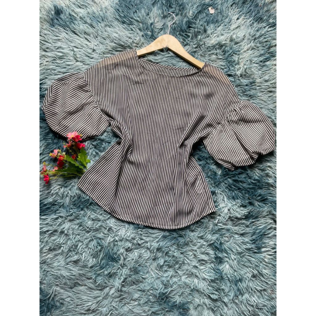 baju atasan lengan balon