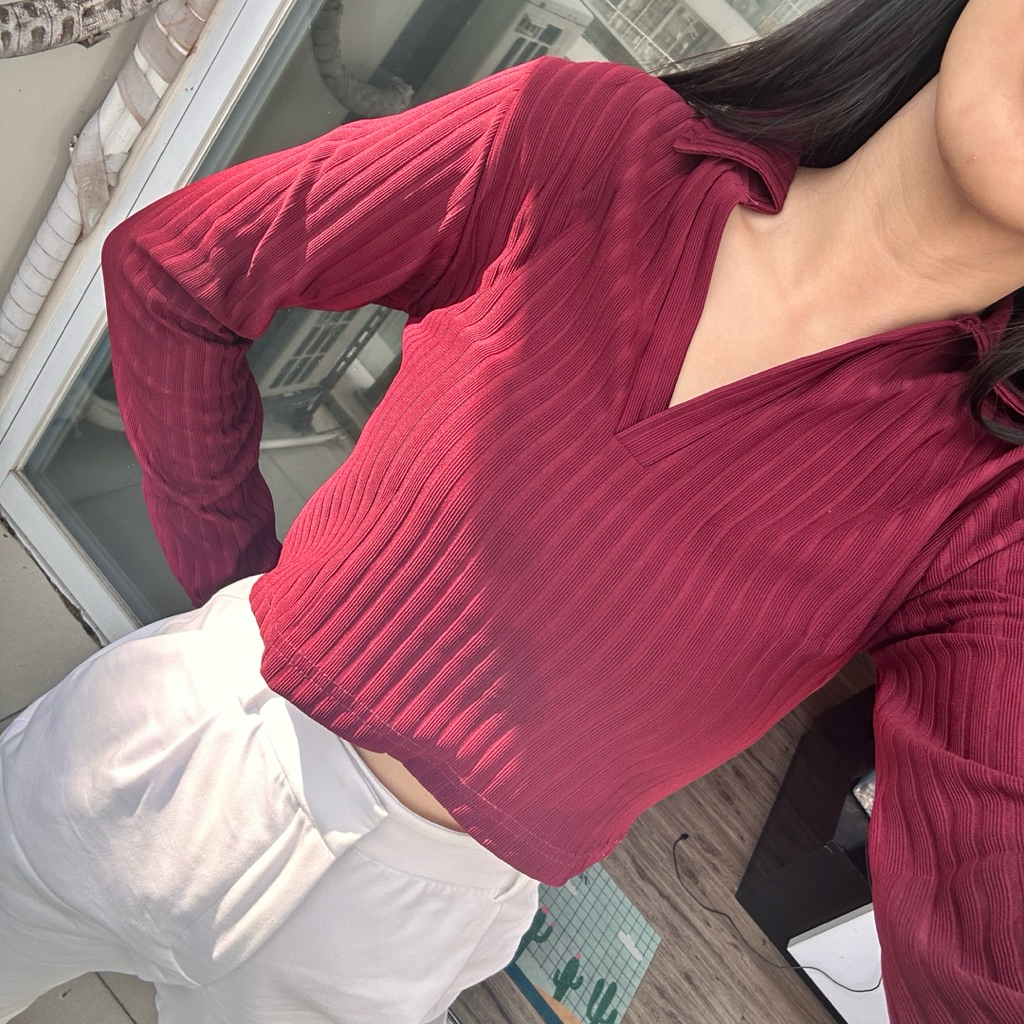 atasan crop top lengan panjang kerah v