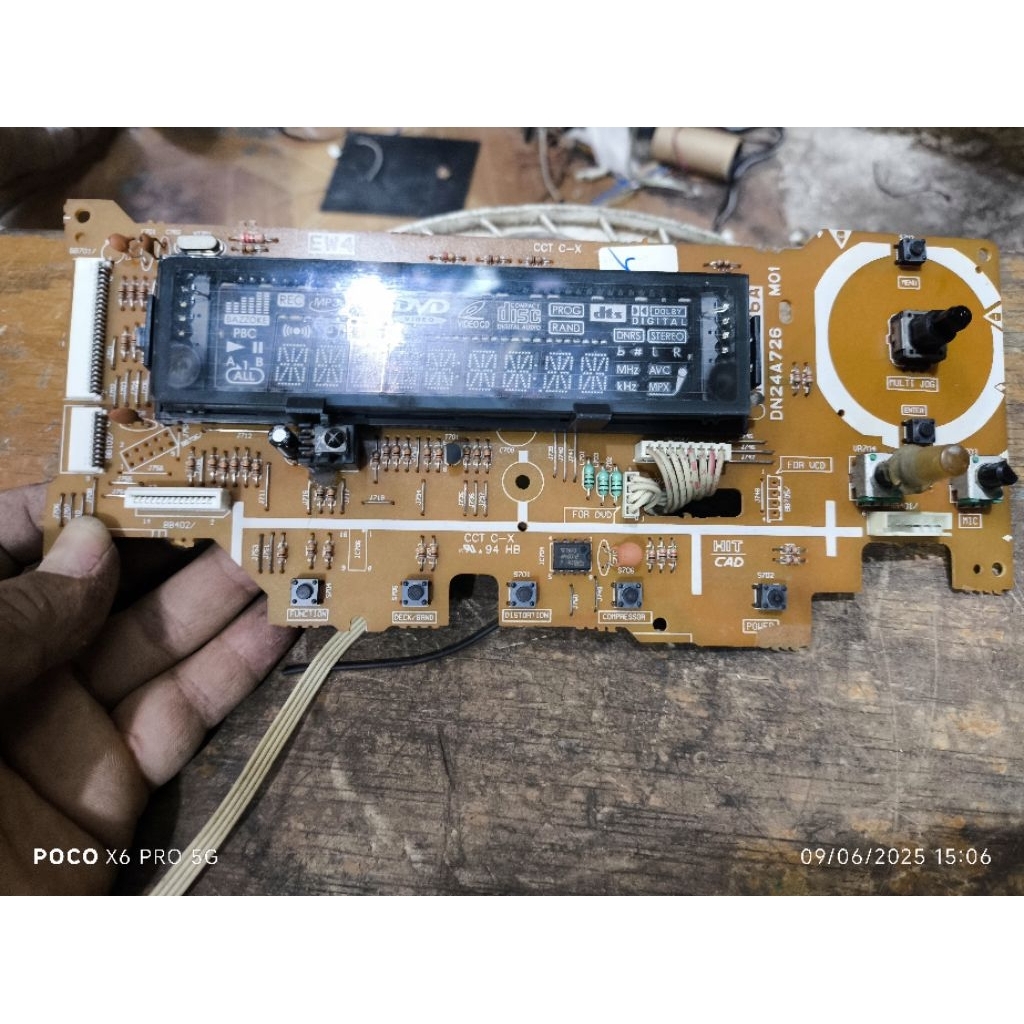 panel depan big band polytron bb2311HM