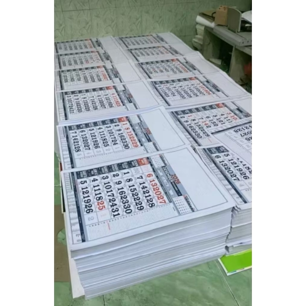 

Kalender Dinding Tahun 2026// Produk Percetakan Sendiri (model sesuai gambar)
