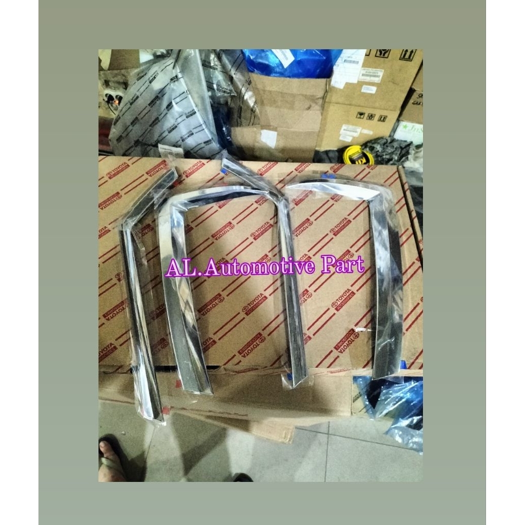 List Bemper Depan Chrome Avanza 2022 Original