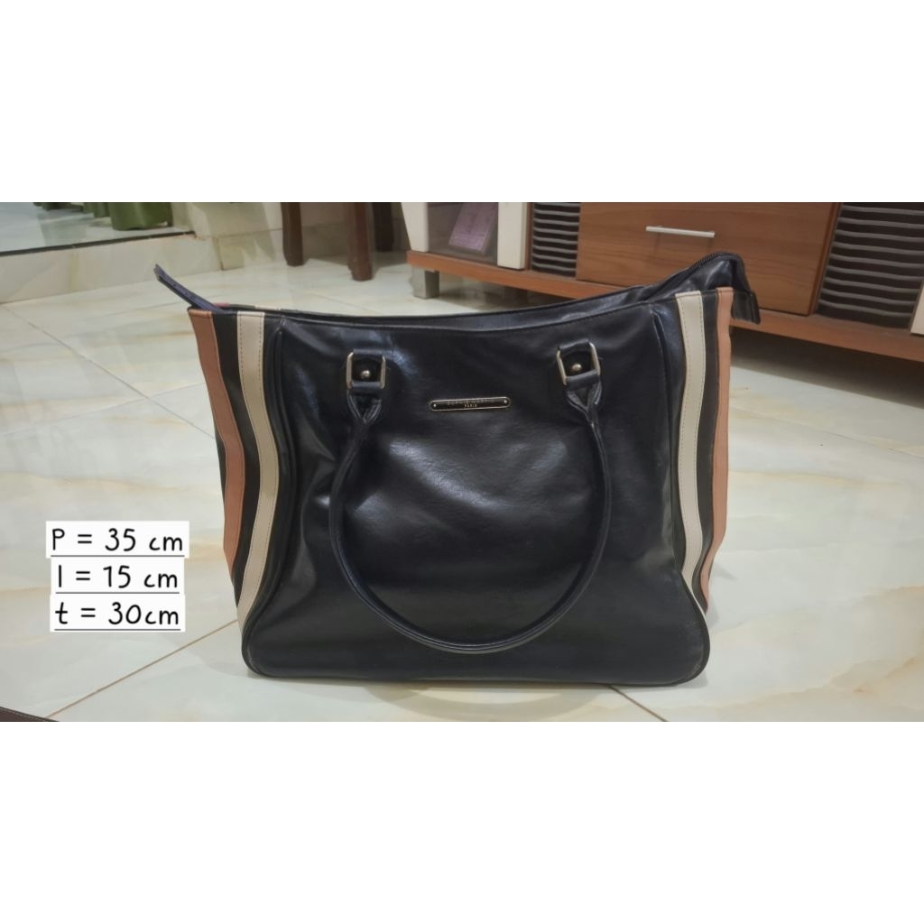 (PRELOVED) Tas Hitam Besar SM