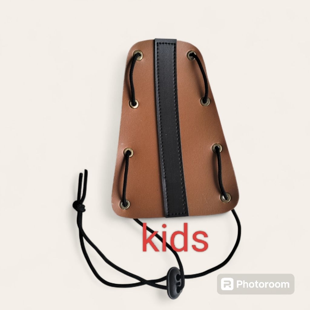 arm guard pelindung lengan tali panahan. anak