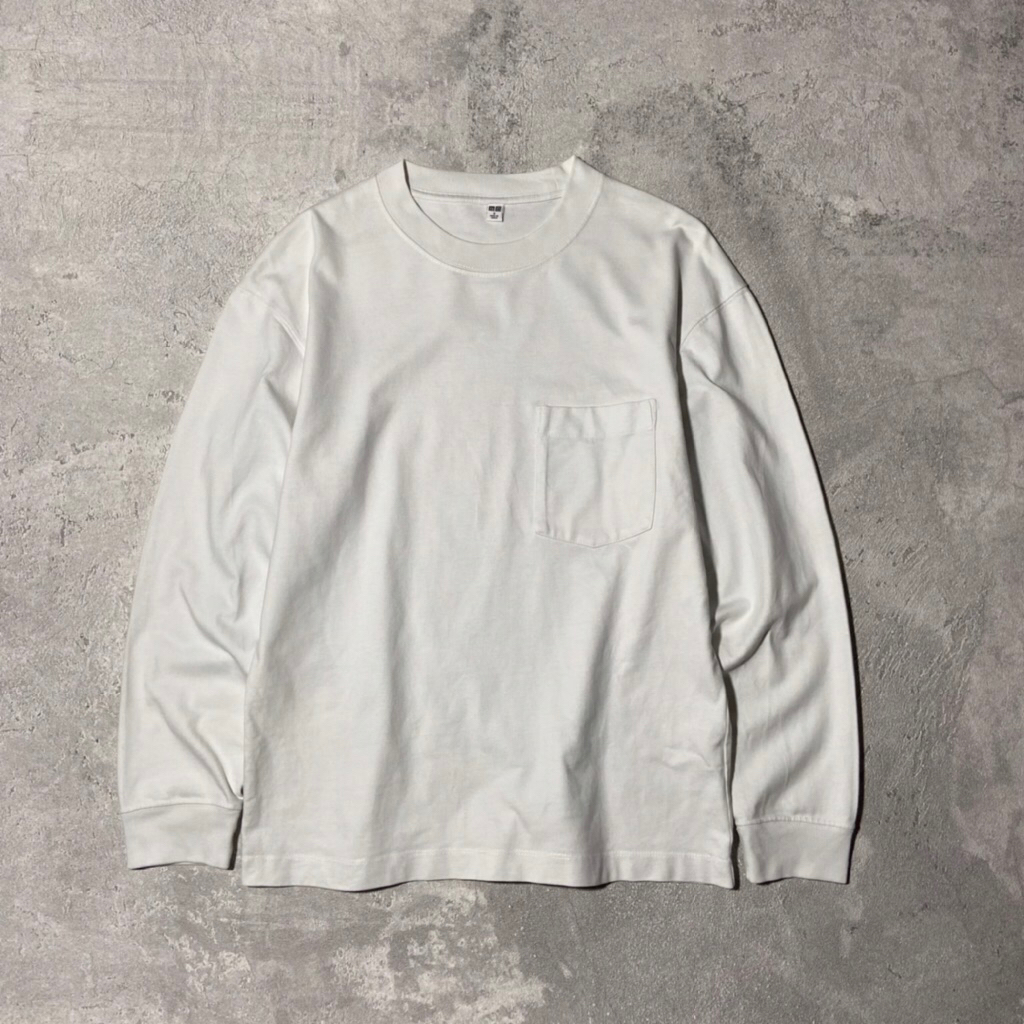 LONGSLEVE UNIQLO POCKET PUTIH S