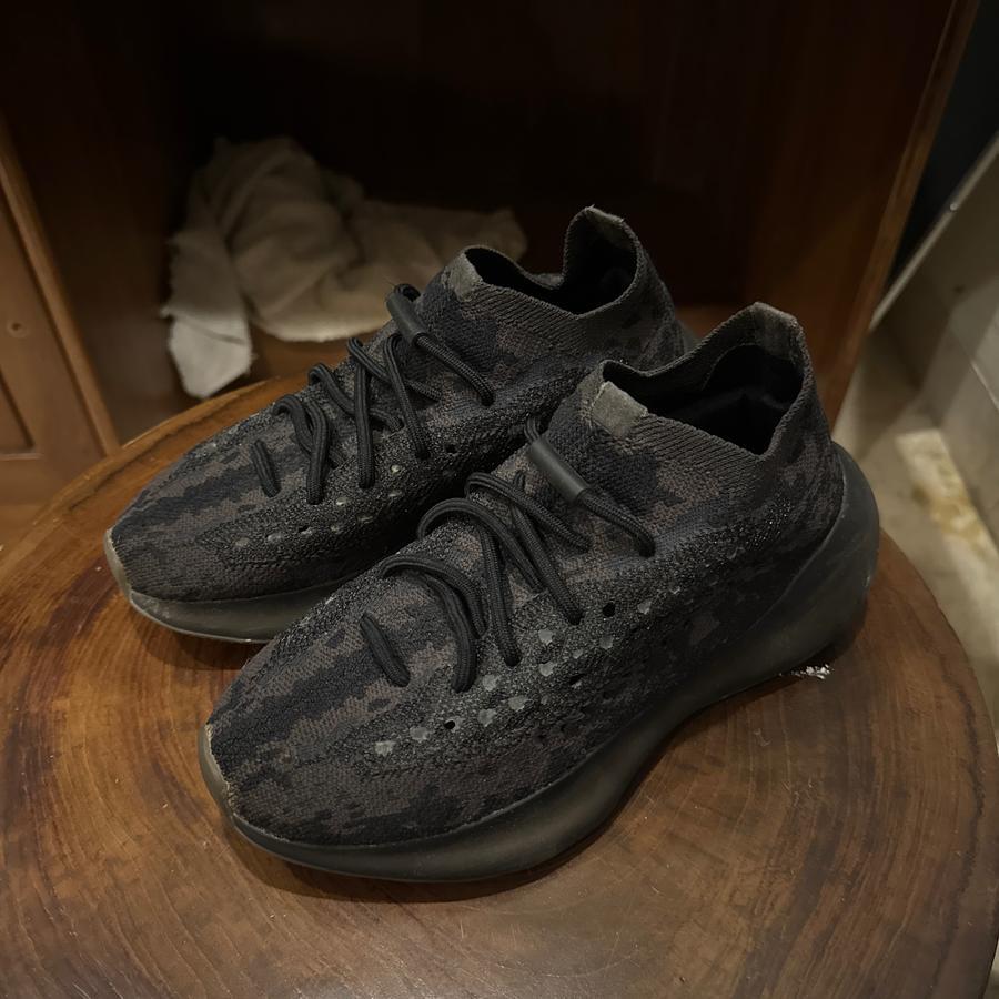 Adidas Yeezy 380 Onyx Size US 5 EU 37 1/2