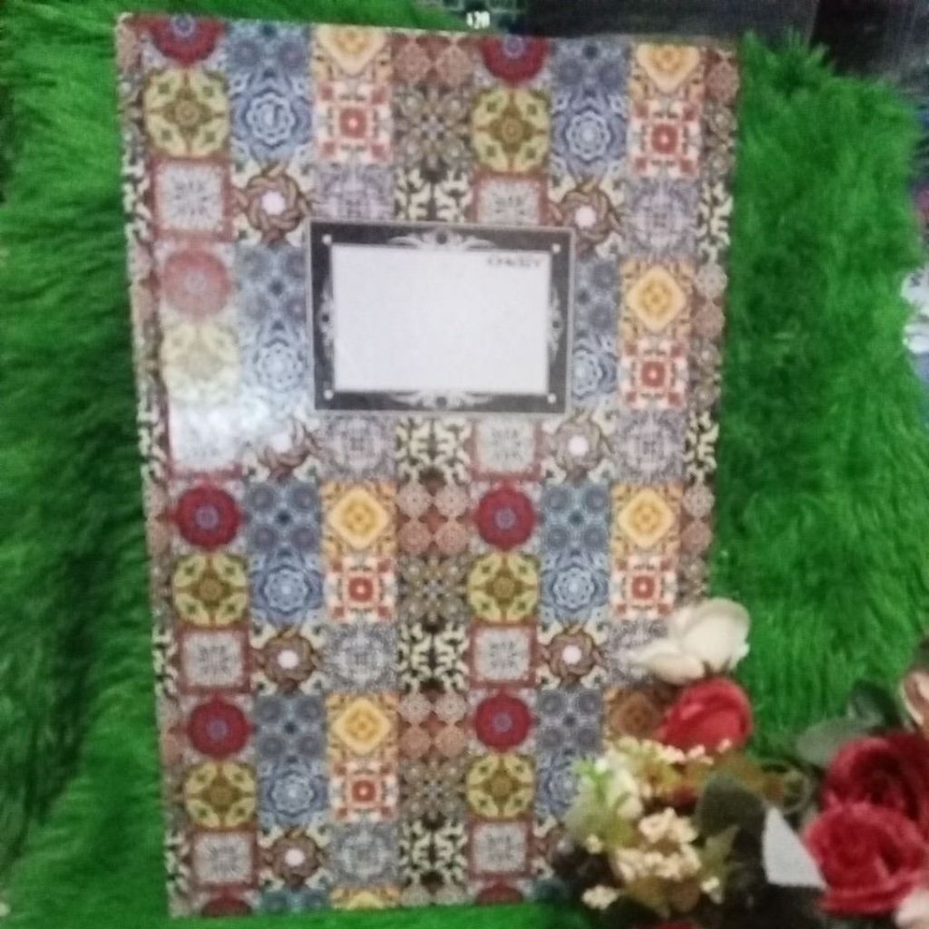 

buku tulis folio 100 lembar murah okey