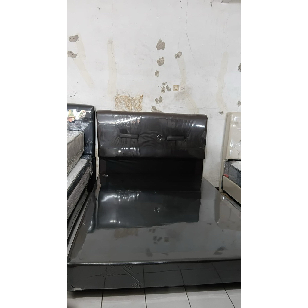 Divan Sandaran SpringBed Modern Ukuran 160 x 200 CM