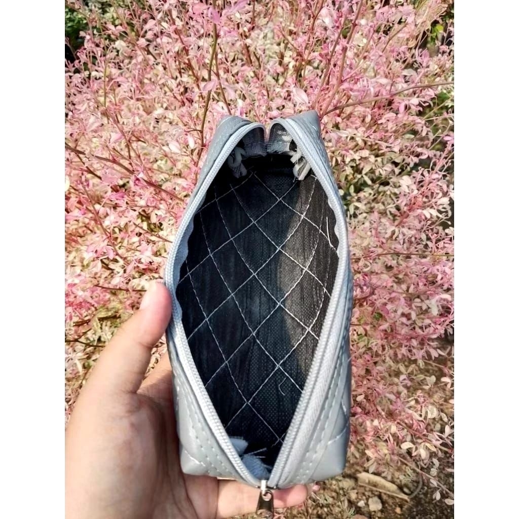 

Tepak Pensil Bordir Cantik dan Elegan