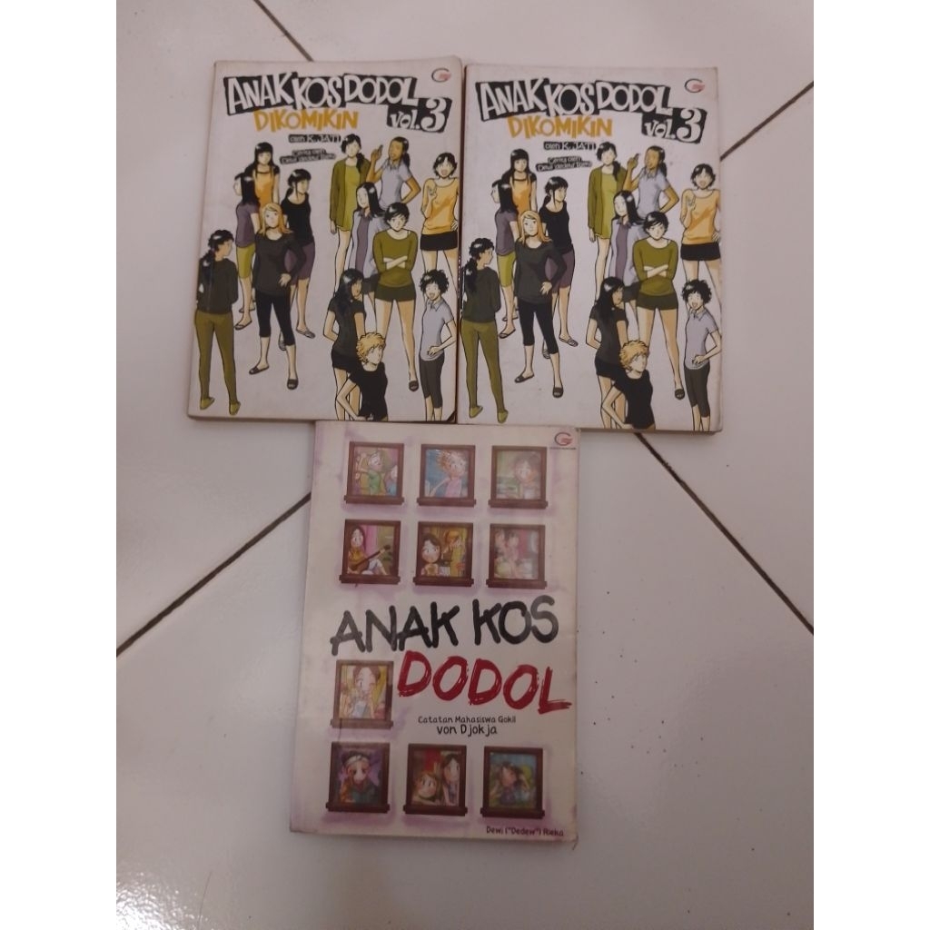 Novel & Komik Anak Kos, satuan, 2nd Bekas