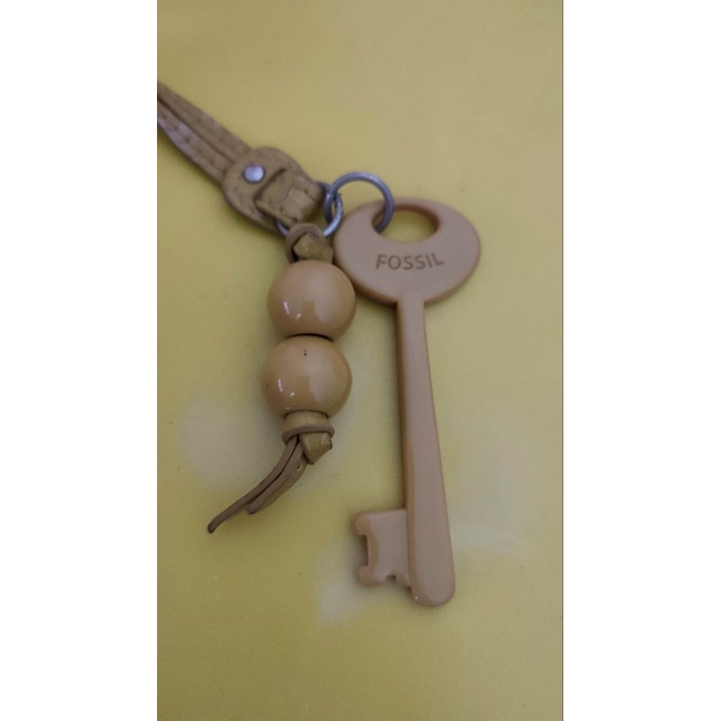 fossil key fob large