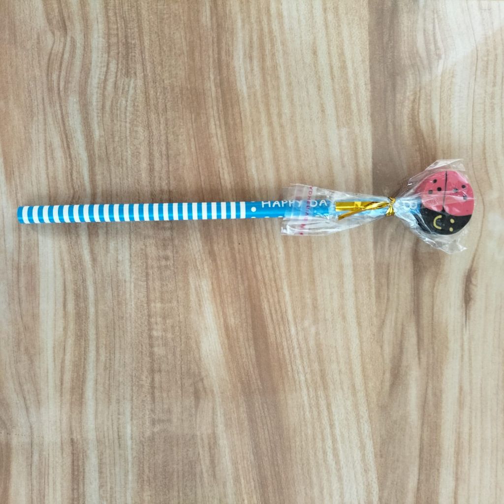 

Pensil dengan penghapus. Fancy Pencil with Eraser