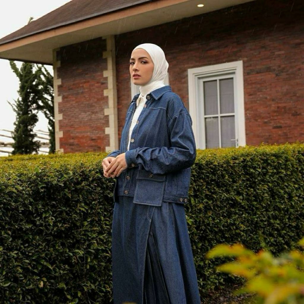 Ghea One Set by SHI | Ghea Jacket | Ghea Skirt | Shireen Sungkar | SHI | D'Hijab of Mey