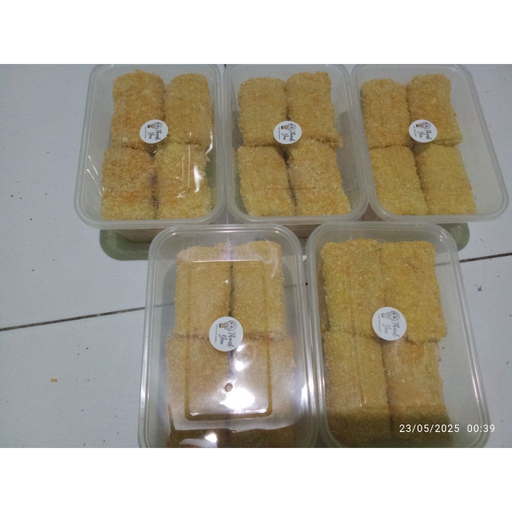 

*Risol mayo Frozen isi 10pcs free saus sambal*