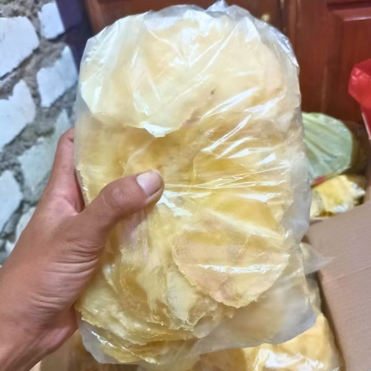 

Keripik tette/singkong isi 100 keping khas madura pamekasan