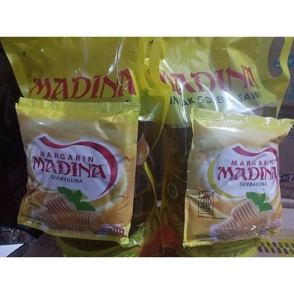 

minyak goreng madina 2lt+margarin madina 200 g