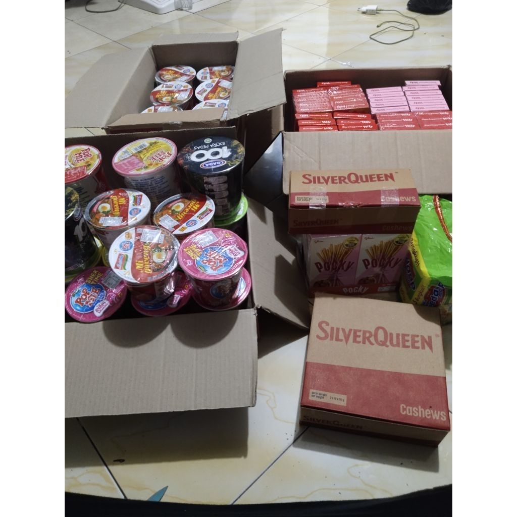 

paket bundling, silverqueen, pocky, popmie