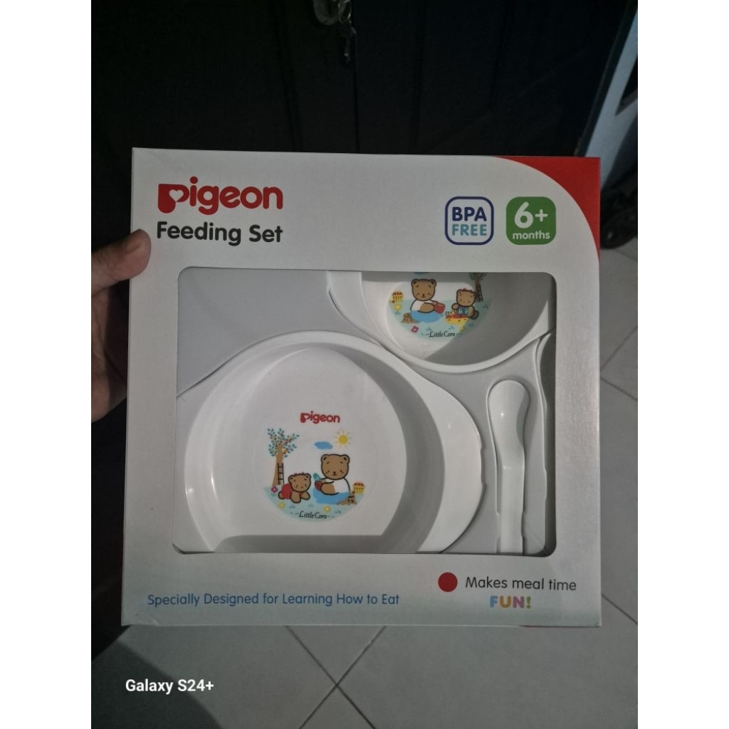 Pigeon Feeding Set Baby Tempat Makan Bayi