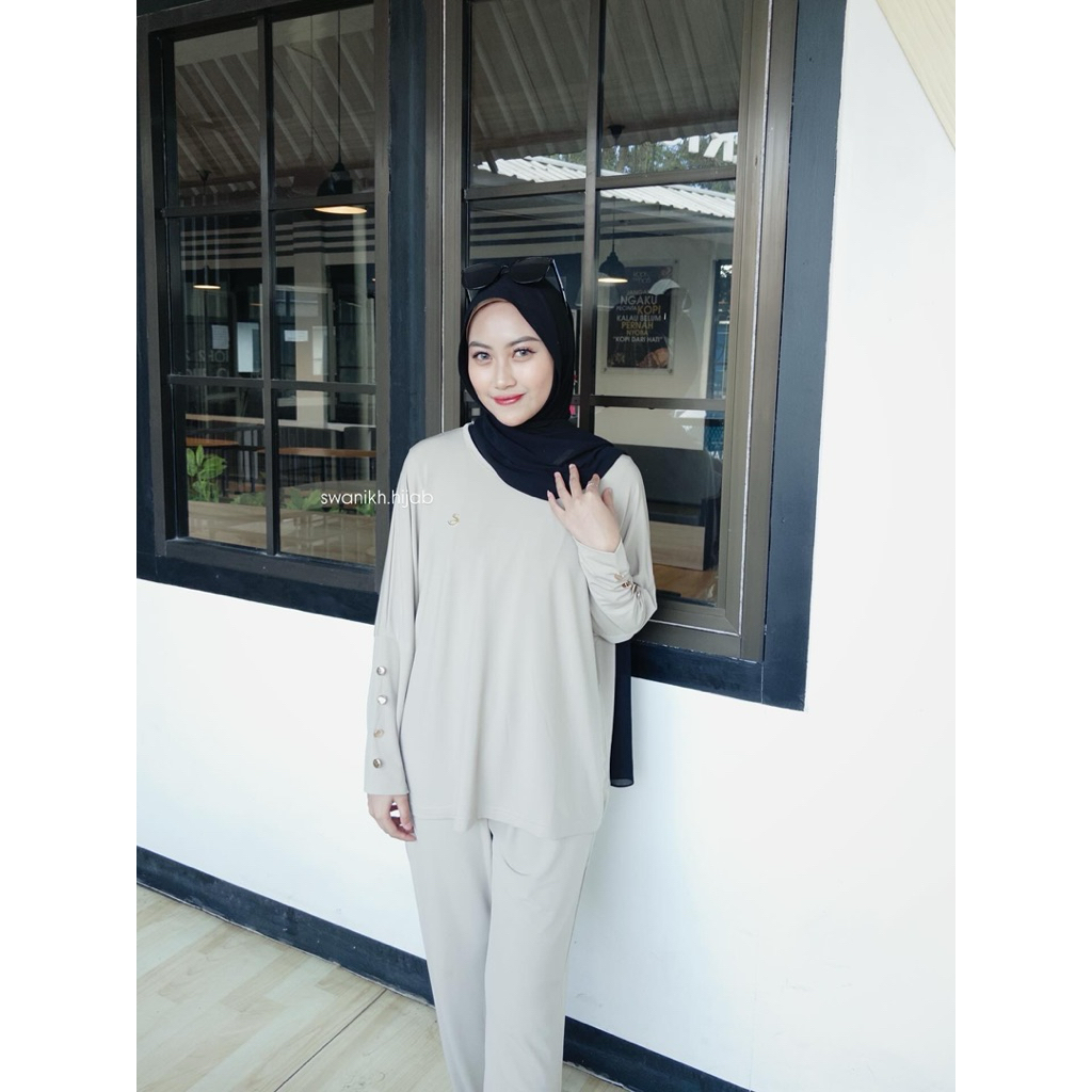 SWANIKH | KEIRA ONE SET JERSEY OATMILK SIZE L