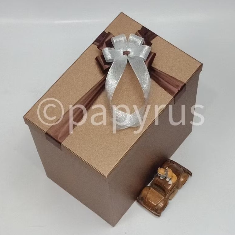 

PAPYRUS 20x30 Tinggi 30cm Kotak Kado Gift Box Hadiah V1