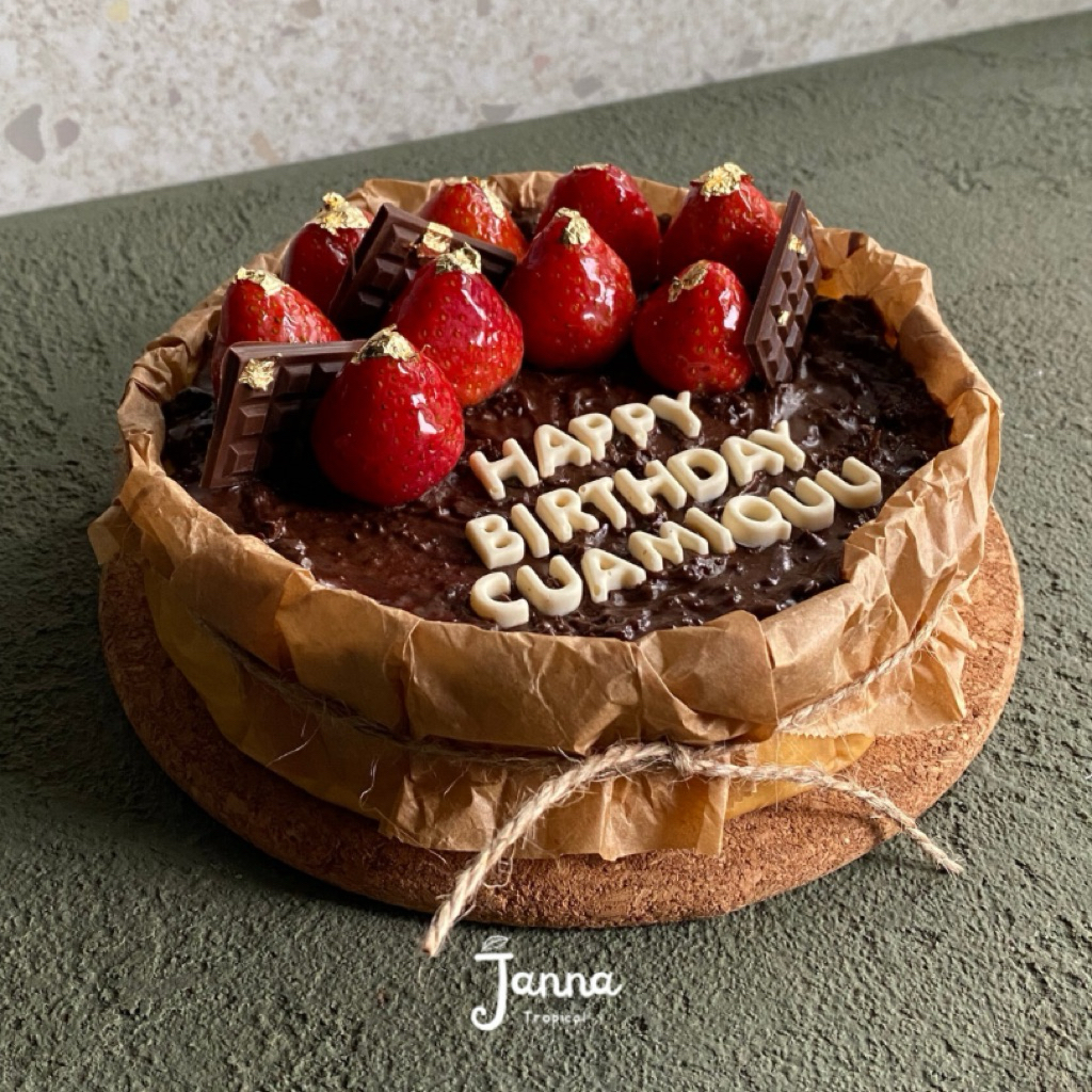 

[D18] Basque Burnt Cheesecake Super Lembut by Janna.tropical