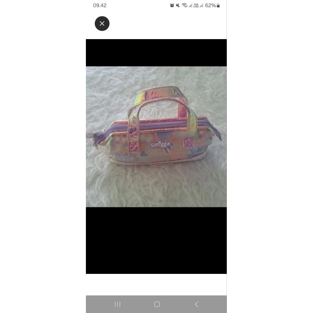 

Tempat pensil smiggle