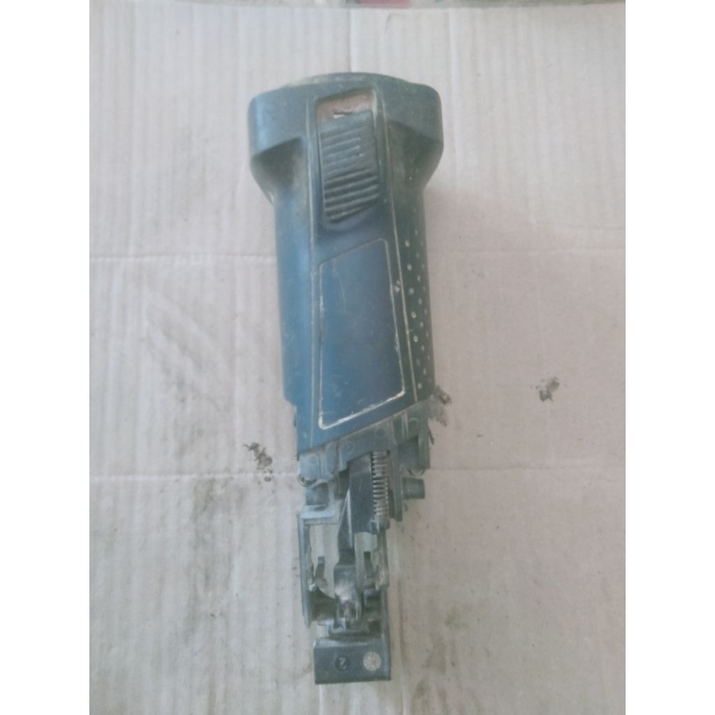 kaper bodi mesin gurinda bosch tive GWS 7100 barang seken