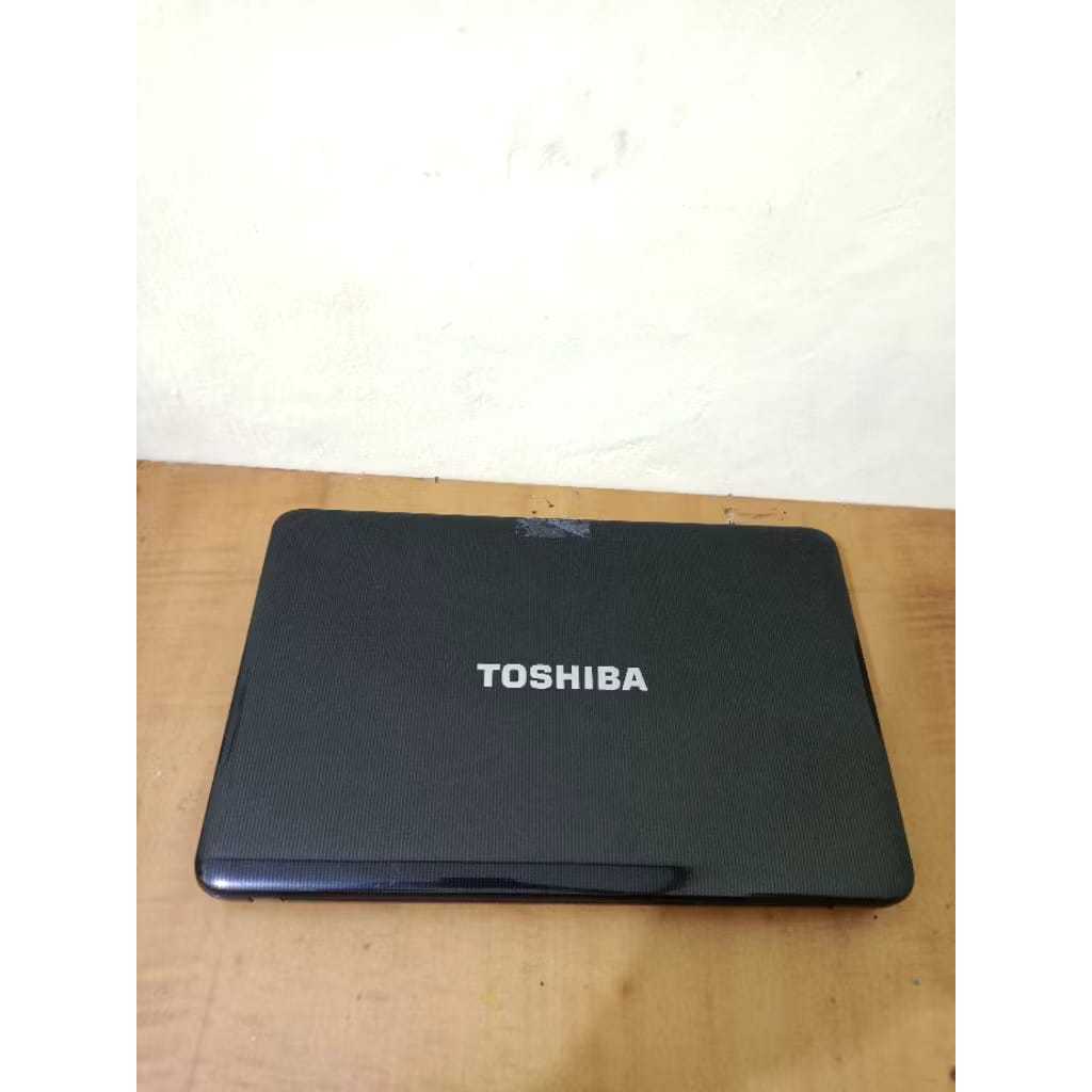 Kesing Casing Cassing Case Laptop Toshiba Satellite C850