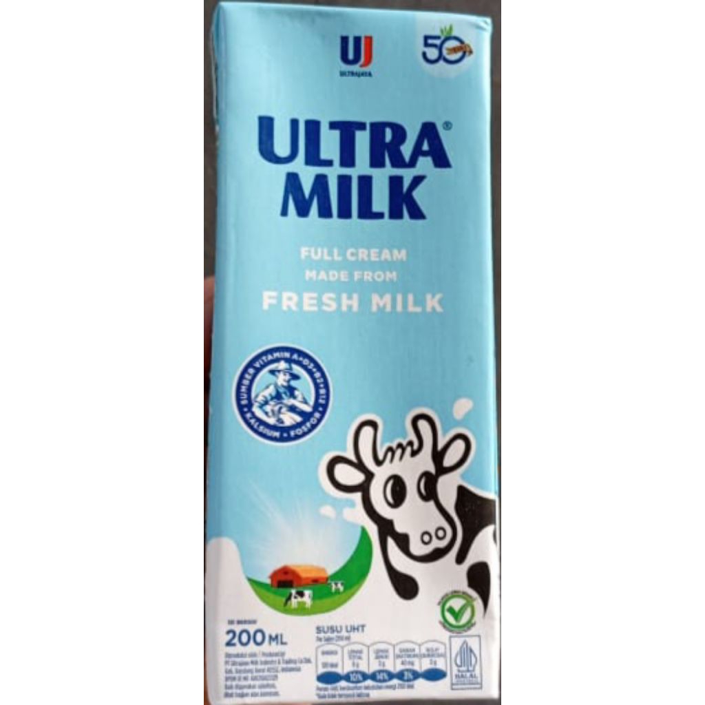 

Ultra Milk Susu UHT Full Cream Steril Slim Plain Kotak 200 ml