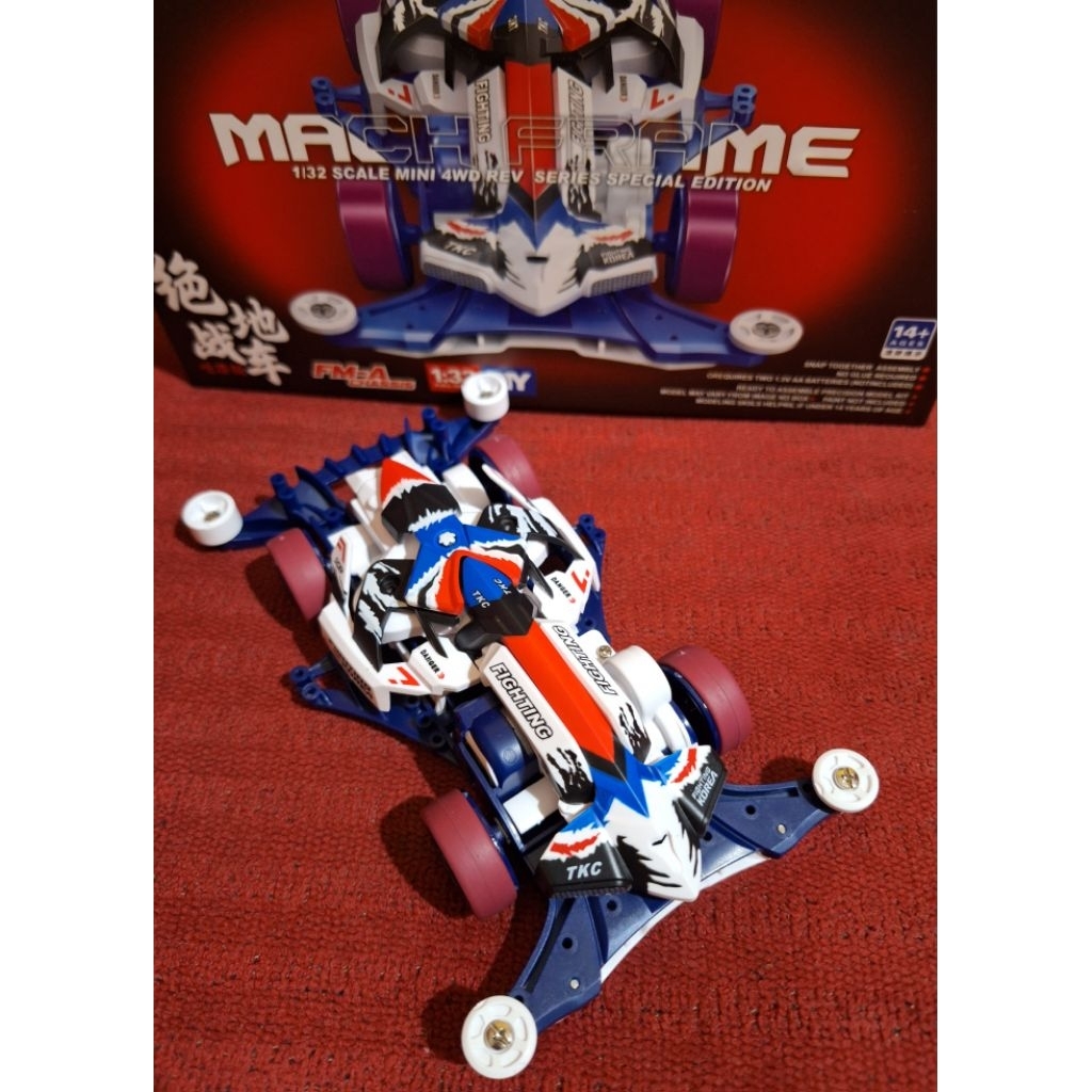 Jiepin Mach Frame Fighting Korea Body Painted