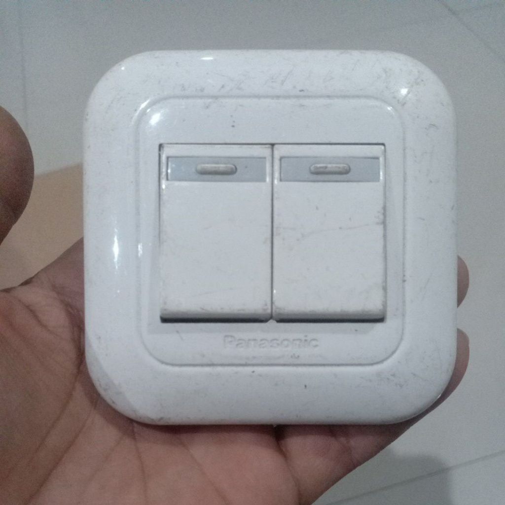 panasonic saklar seri double putih