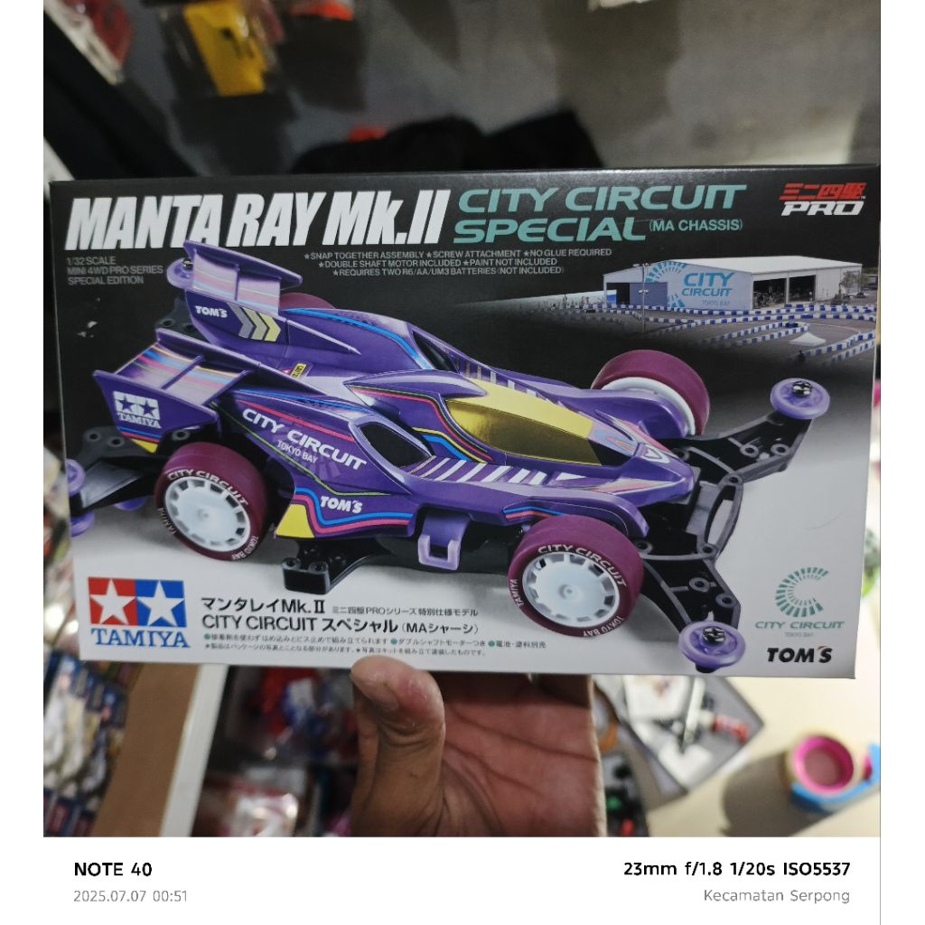 Manta Ray II spesial