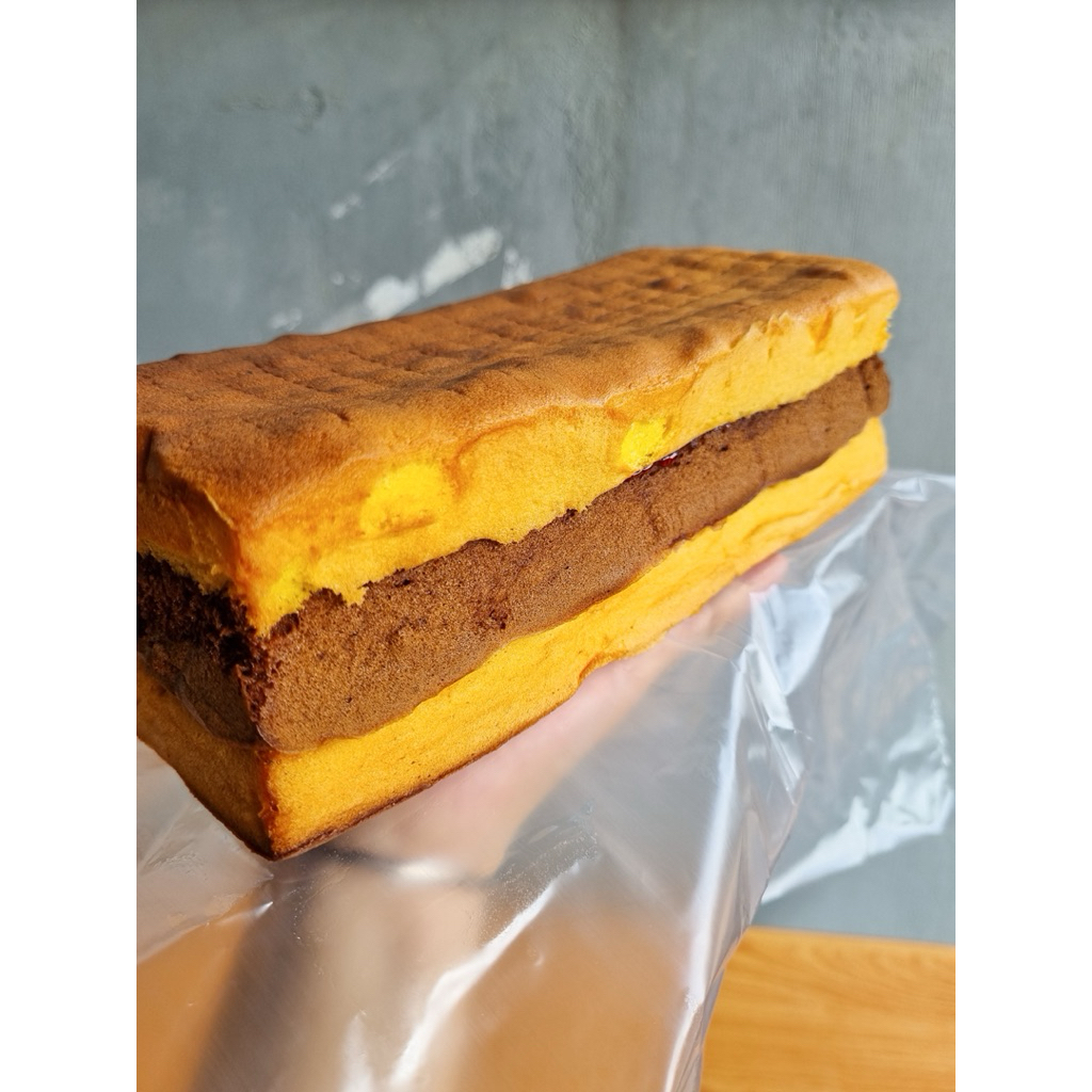 

Lapis Surabaya 1/2 loyang