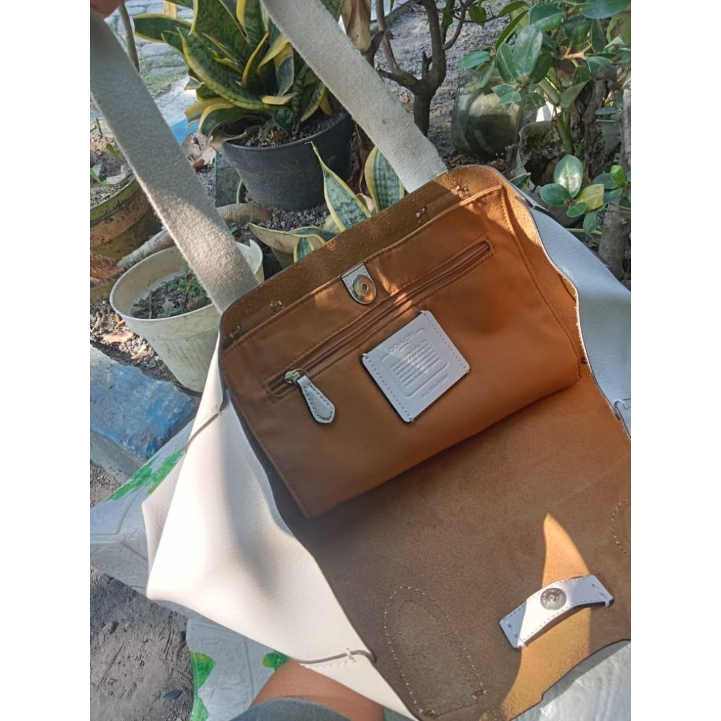 preloved'coach Original tot bag/Tas wanita/tas aesthetic/tas branded/tas bekas/tas murah/