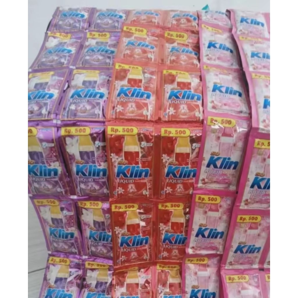 Soklin Liquid Detergen Cair Sachet 500an