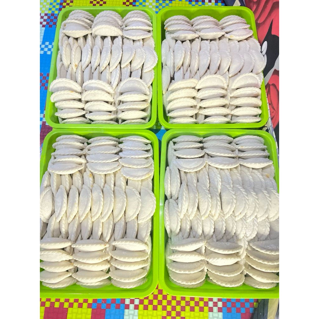 

cireng isi ayam suwir pedas 1 pack isi 8 harga promo