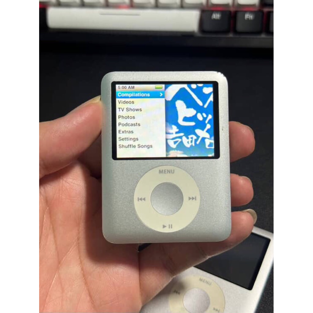 IPOD NANO 3 4GB EX APPLE JAPAN