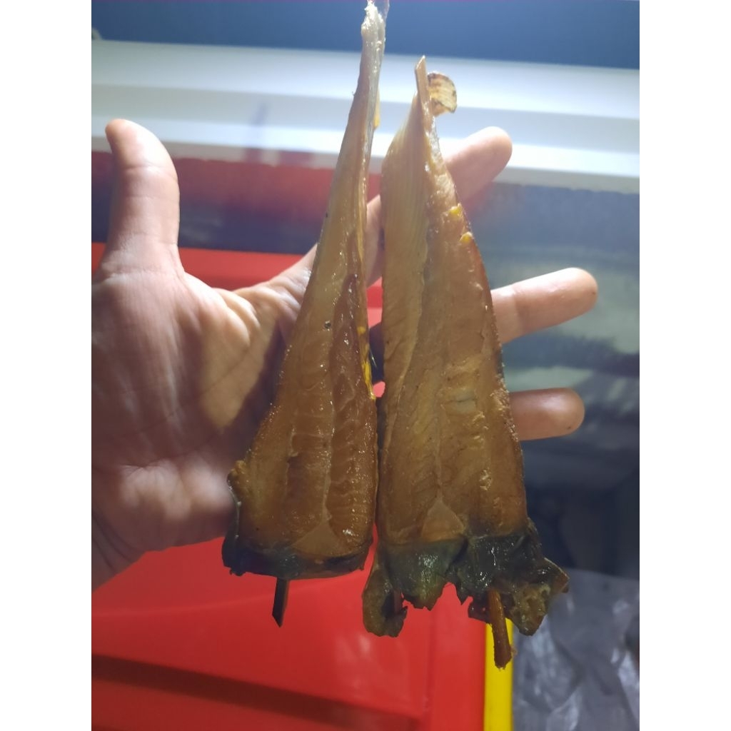 

ikan pe. / pari per pcs