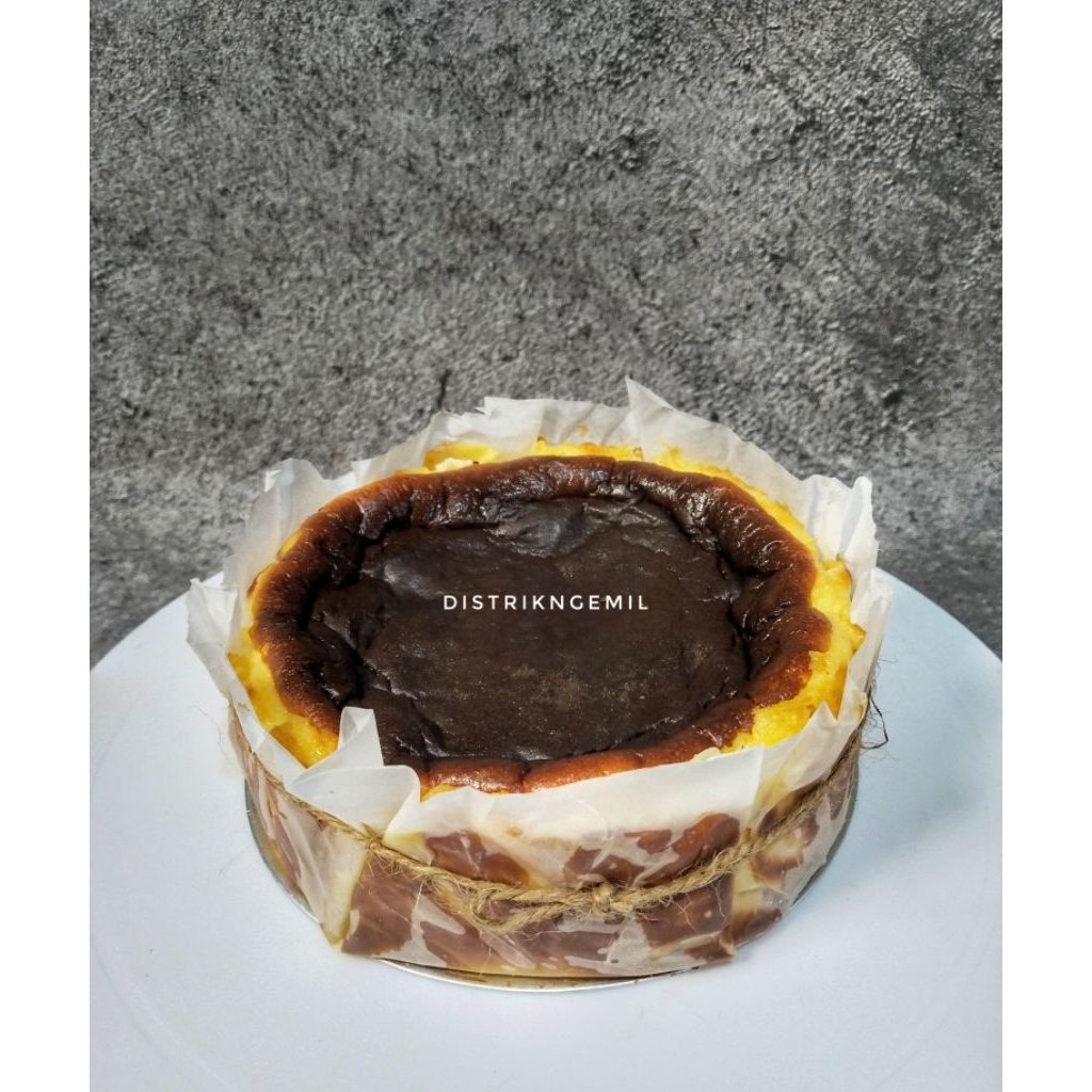 

Burnt Chesee Cake diameter 16cm