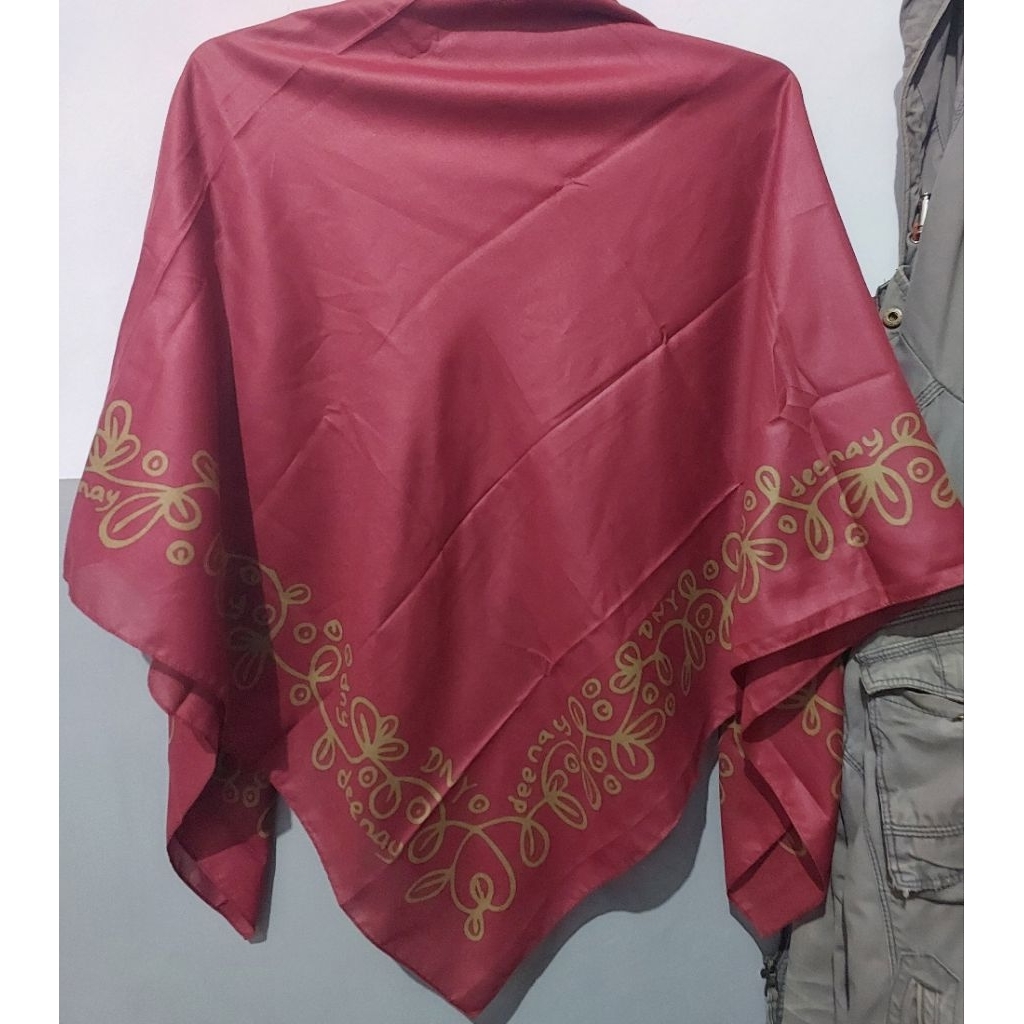 Preloved pl Deenay Halfety Red ,Army & Blue/Breze.. original like new