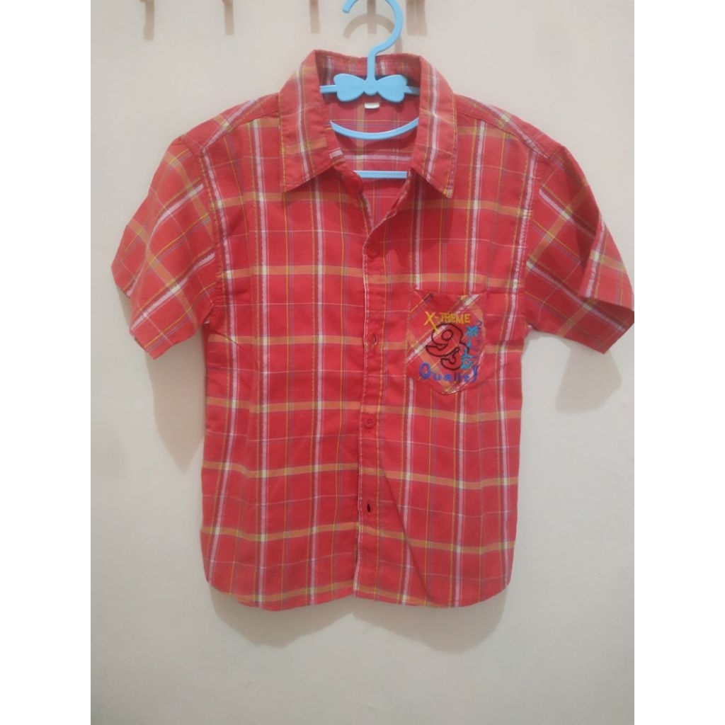 KEMEJA ANAK LAKI LAKI KOTAK MERAH