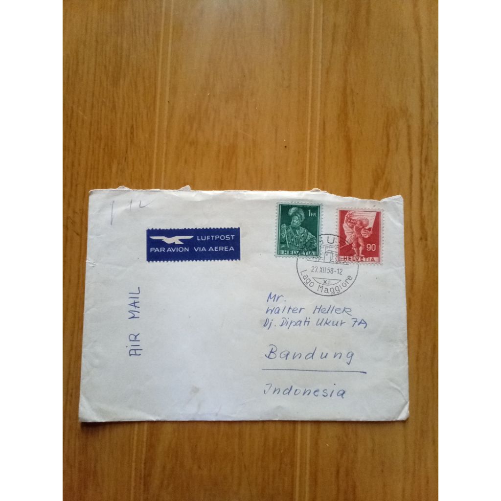 

amplop dan perangkonya helvetia tanpa isi surat