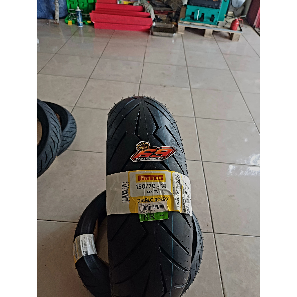 BAN PIRELLI UKURAN 150/70-14