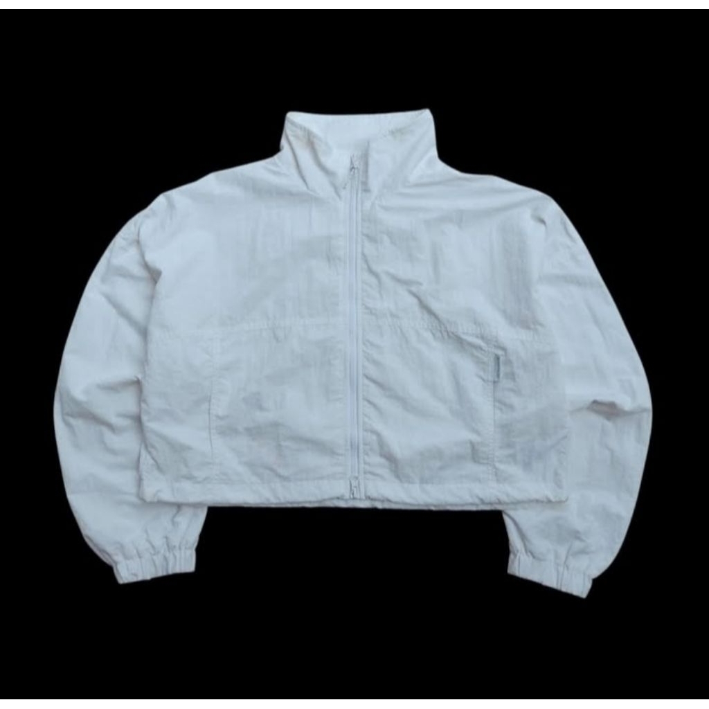SPAO women jacket crop windbreaker running size S (P47xL61)