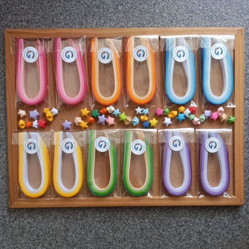 

BPG Kertas Bintang Gradasi polos 1x21cm 80 gsm 100 Lembar